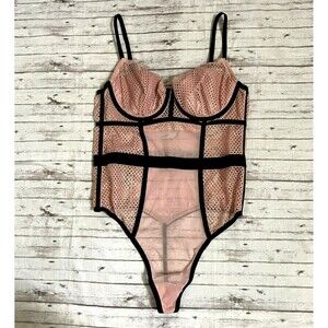 NWT Victorias Secret 245397 Pink Black Lace Fishnet Teddy Lingerie Sz Medium M
